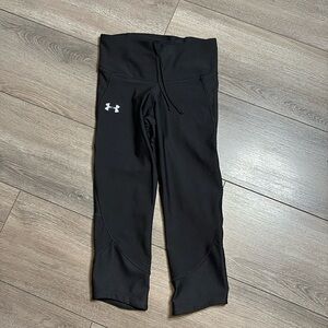 SM195 Under armour heat gear compression cropped leggings